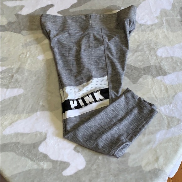Women’s pink Victoria’s Secret Crops leggings - Picture 2 of 10